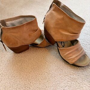 OTBT Women’s Open-Toe Ankle Bootie in Tan